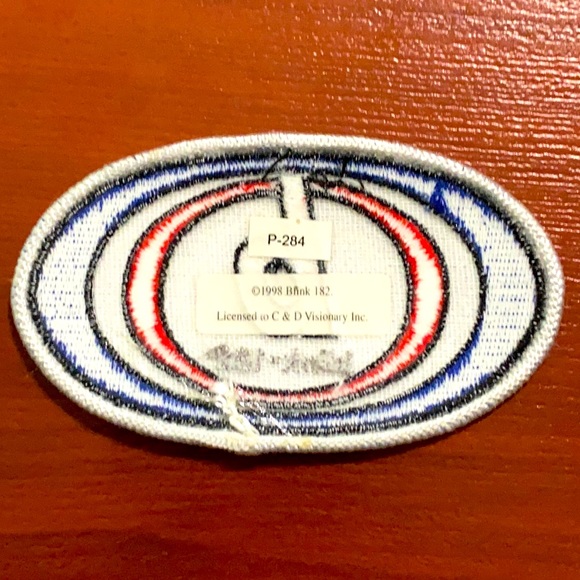 Vintage Y1998”BLINK 182”Collectible Iron on Patch. - Picture 3 of 4